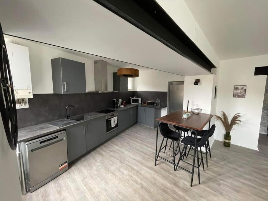 Appartement Jungle- Hypercentre -Charleville Exterior foto